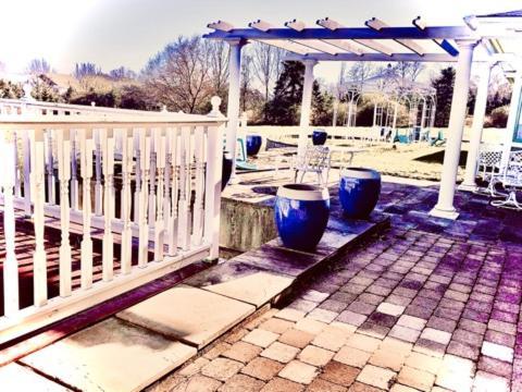 A Cayuga Lakefront Inn - Hotel Alt, Ithaca New York Exterior foto